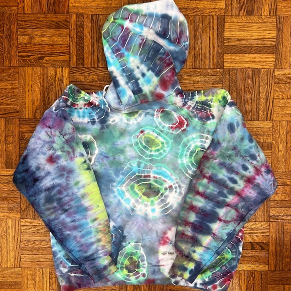 Custom tie dye on Hanes Ultimate Cotton Heavyweight sweatshirt size Large - Picture 3 of 4